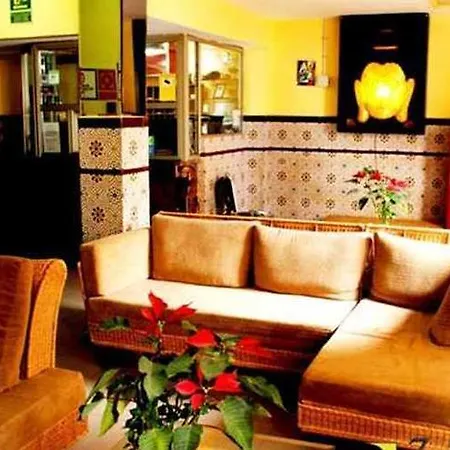 Hotel 7 Soles 2*
